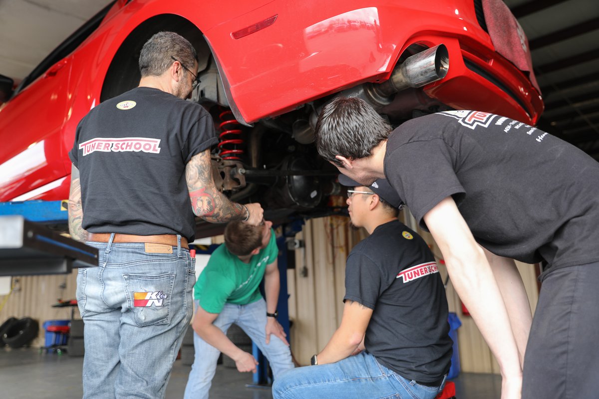 TunerSchool's tweet image. Suspension week; horsepower isn’t the only thing Tuner School covers! During our time with suspension we do before and after comparisons on our short road course after installing coil overs, sway bars, and control arms. 💪🏼
#hennessey #hennesseyperformance #tunerschool