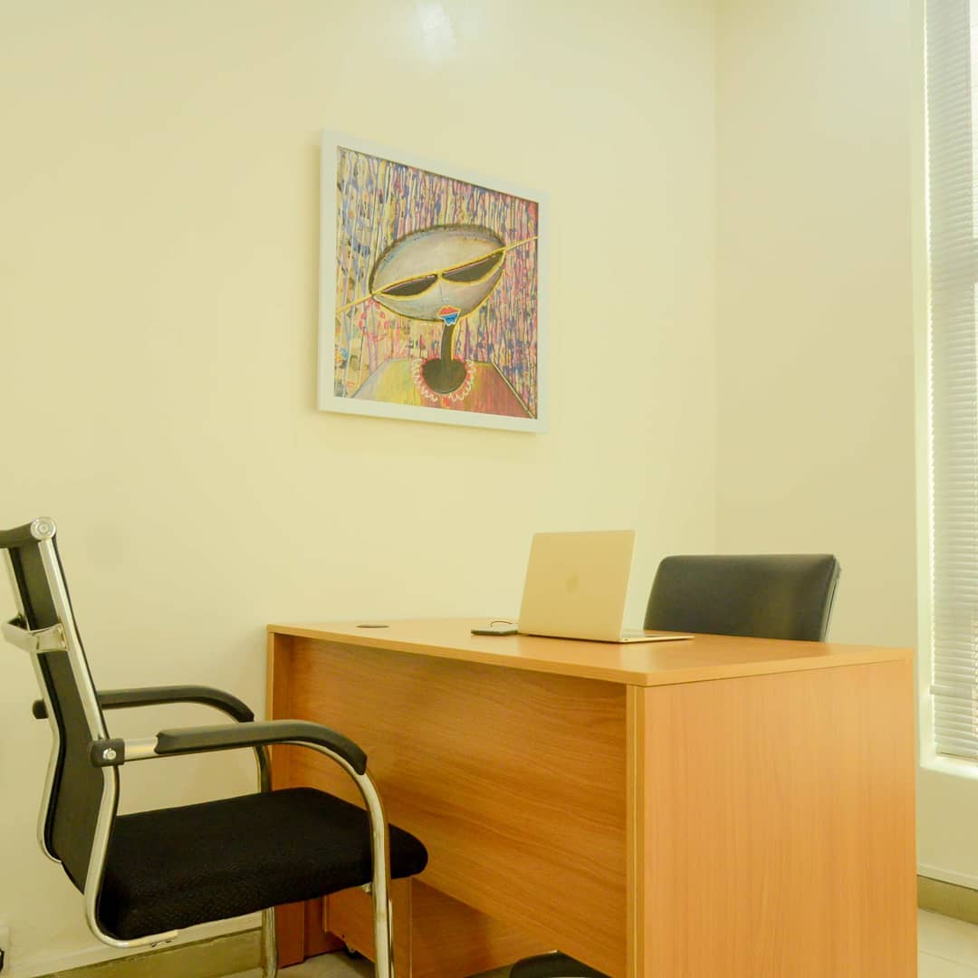 CapSqr's tweet photo. You're one step away from owning your own private office! 
.
Imagine working, having a meeting or just brainstorming in a distraction-free environment with added perks and benefits😍
.
Now stop imagining, and send an email to hello@capitalsqua.re and let's make it happen!
.
RT! https://t.co/EWYsdfKBJv
