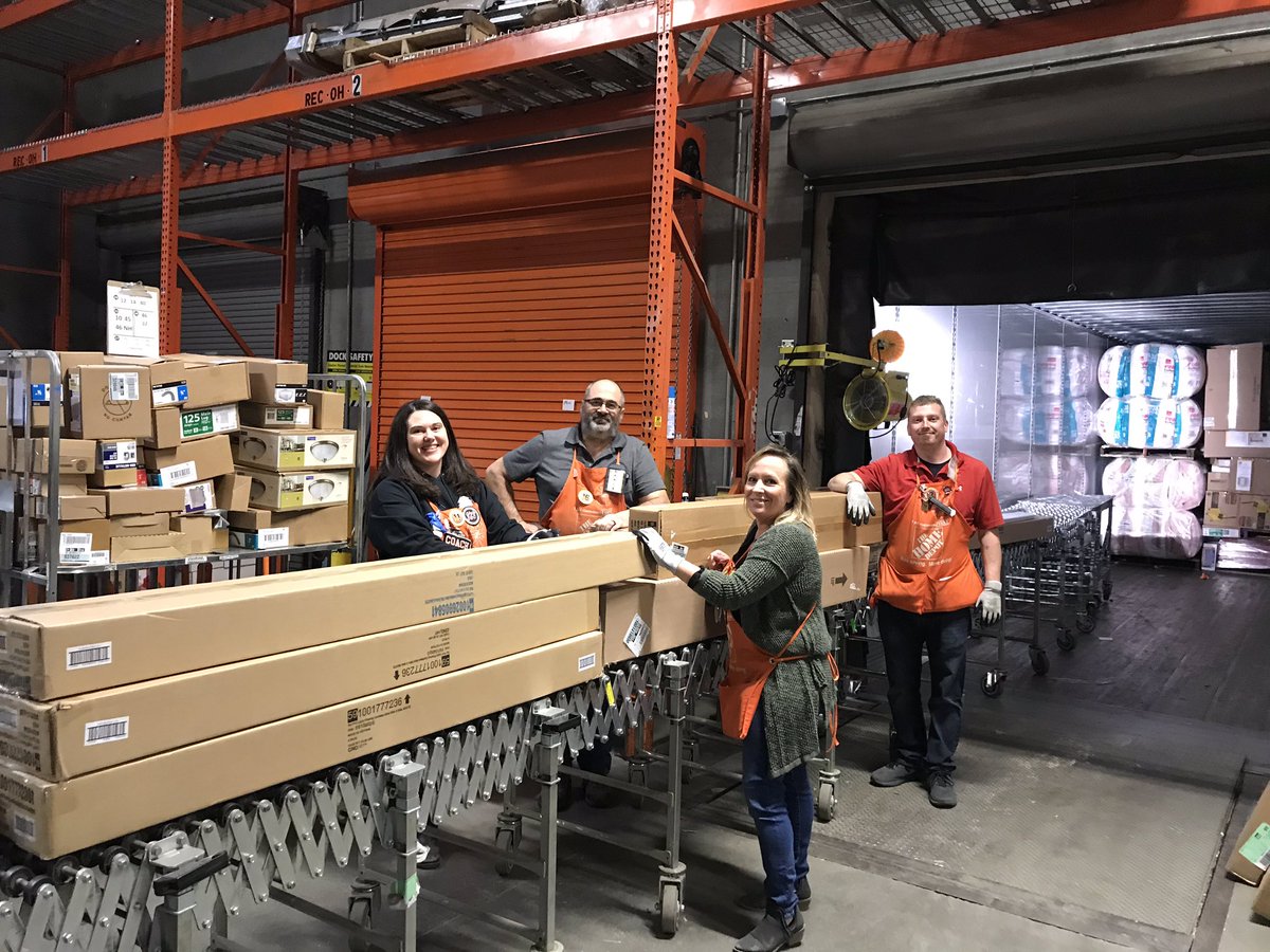 Eileen Ferrarin (@eileenferrarin) on Twitter photo Holy smokes!! This NOAM feels so loved when you walk into work and the truck is almost fully unloaded!! Thank you day side for your continued support! I love you guys!! <a href="/Katie_S_Slack/">Katie Slack</a> <a href="/ArthurKoustik/">ArthurKoustikHD</a> <a href="/Sutherland214/">Marcus Sutherland</a> <a href="/ToddCooper66/">Todd Cooper</a> <a href="/Bselch/">Brianna Selch</a> <a href="/kyle_mckinnon12/">🅺🆈🅻🅴 🅼🅲🅺🅸🅽🅽🅾🅽</a> Holy smokes!! This NOAM feels so loved when you walk into work and the truck is almost fully unloaded!! Thank you day side for your continued support! I love you guys!! <a href="/Katie_S_Slack/">Katie Slack</a> <a href="/ArthurKoustik/">ArthurKoustikHD</a> <a href="/Sutherland214/">Marcus Sutherland</a> <a href="/ToddCooper66/">Todd Cooper</a> <a href="/Bselch/">Brianna Selch</a> <a href="/kyle_mckinnon12/">🅺🆈🅻🅴 🅼🅲🅺🅸🅽🅽🅾🅽</a>