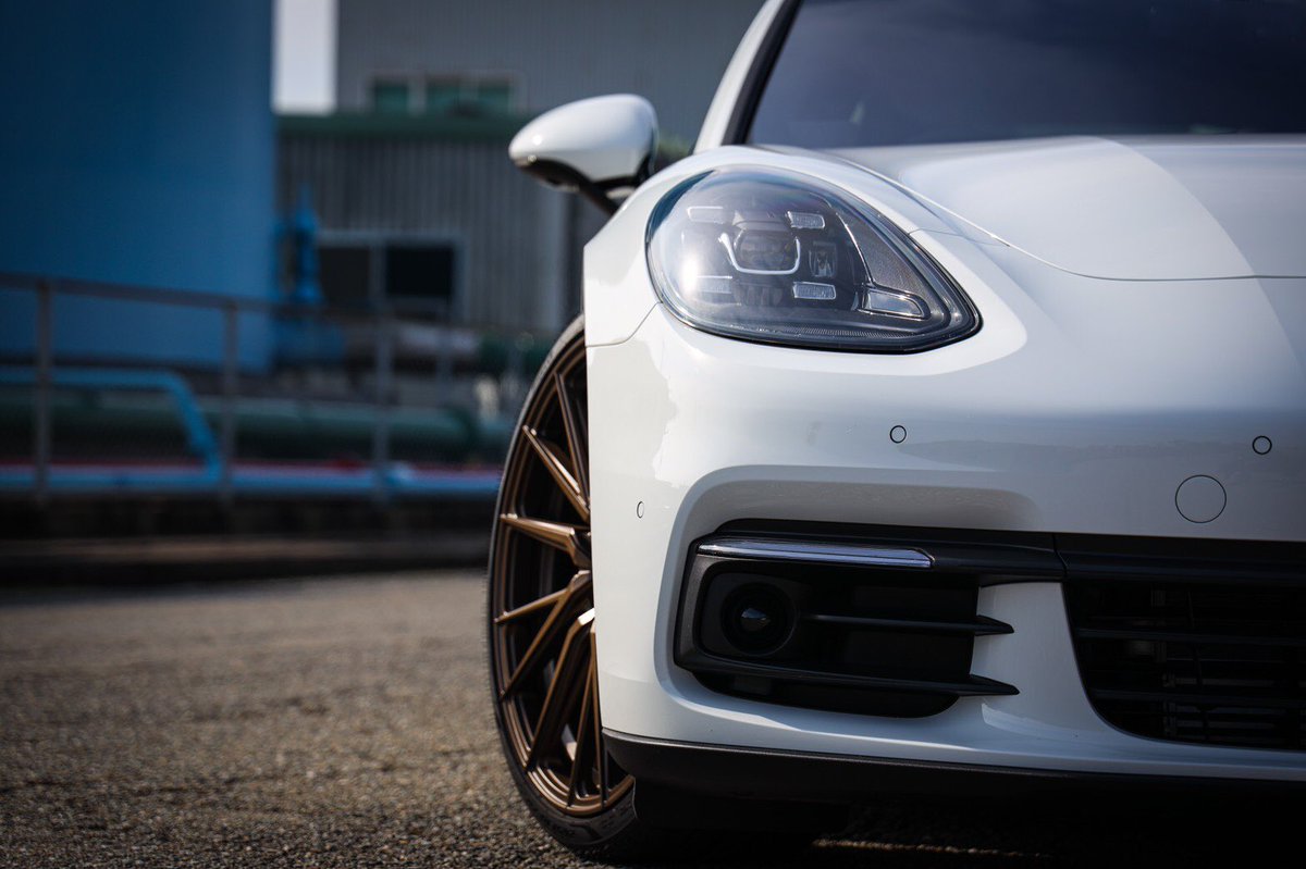 Panamera_R78's tweet photo. 2020 NEW!!! HIBRID FORGED SERIES "HF-4T"
MY2020 Porsche Panamera4
@VOSSEN_JAPAN
@vossenwheels
#Vossen
#hf4t
#vossenhf4t https://t.co/wxFSVHd1JC