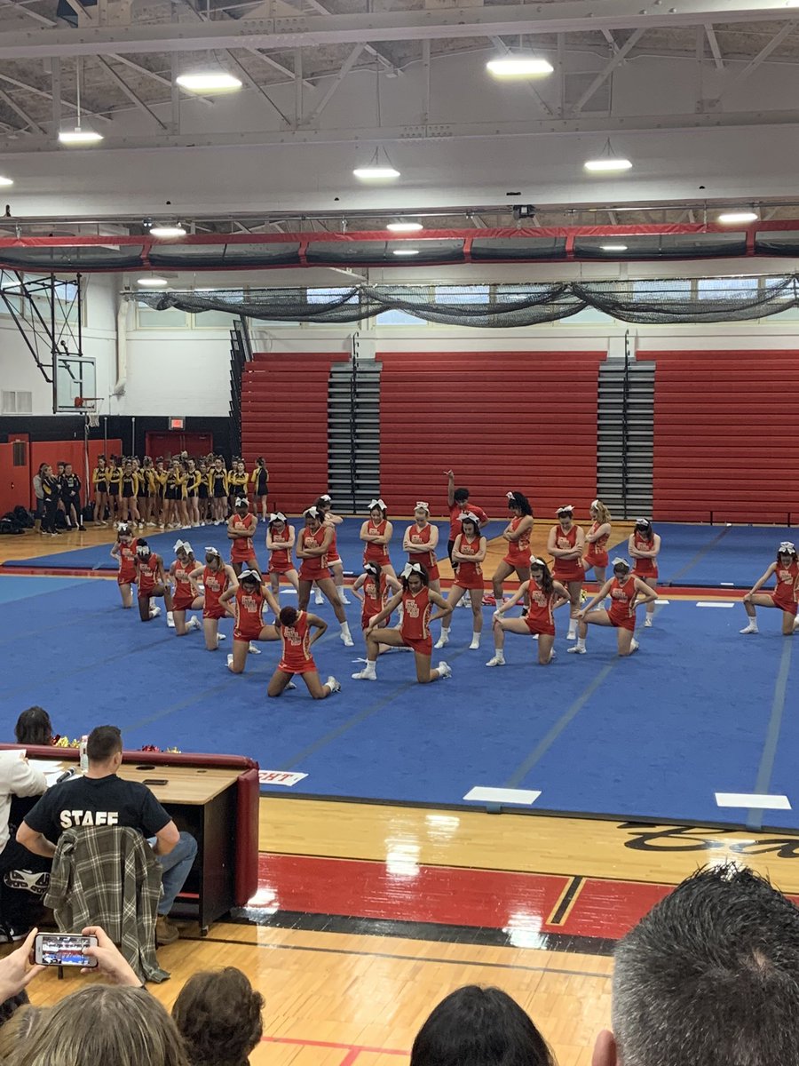 If you are a cheerleading person please join the challenge of posting a cheer photo. Just one picture, no description. Please copy the text in your status, post a picture, and look at some great pictures.