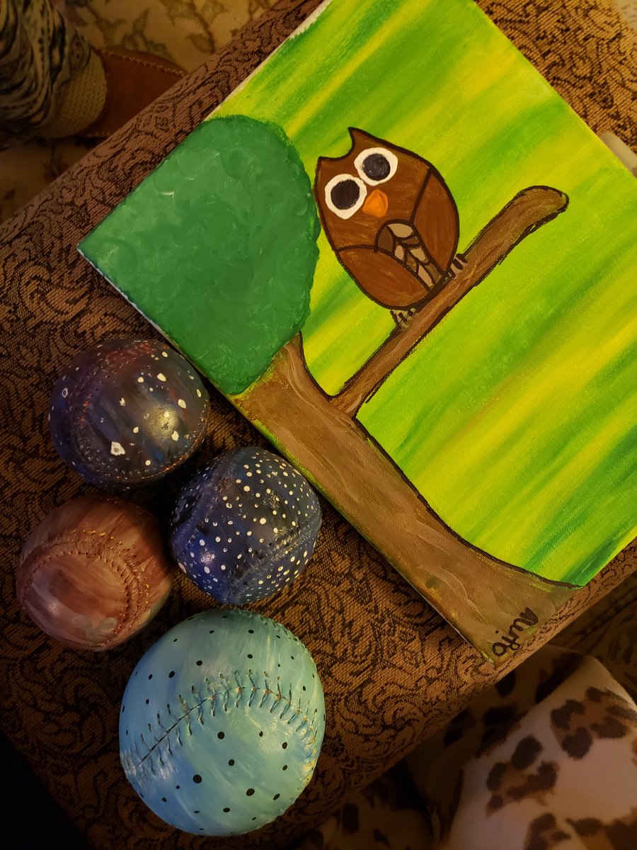 runSue19's tweet photo. #3GoodDeedsDaily during #Covid_19 Social Distancing #Myself: 10 miles done for 3x10mile challenge Day2🏃‍♀️💪#Family: We painted up a storm today! 🎨👩‍👧#Community placed an online order for a small business who had to shut their physical doors. https://t.co/FiFAl4TNKO