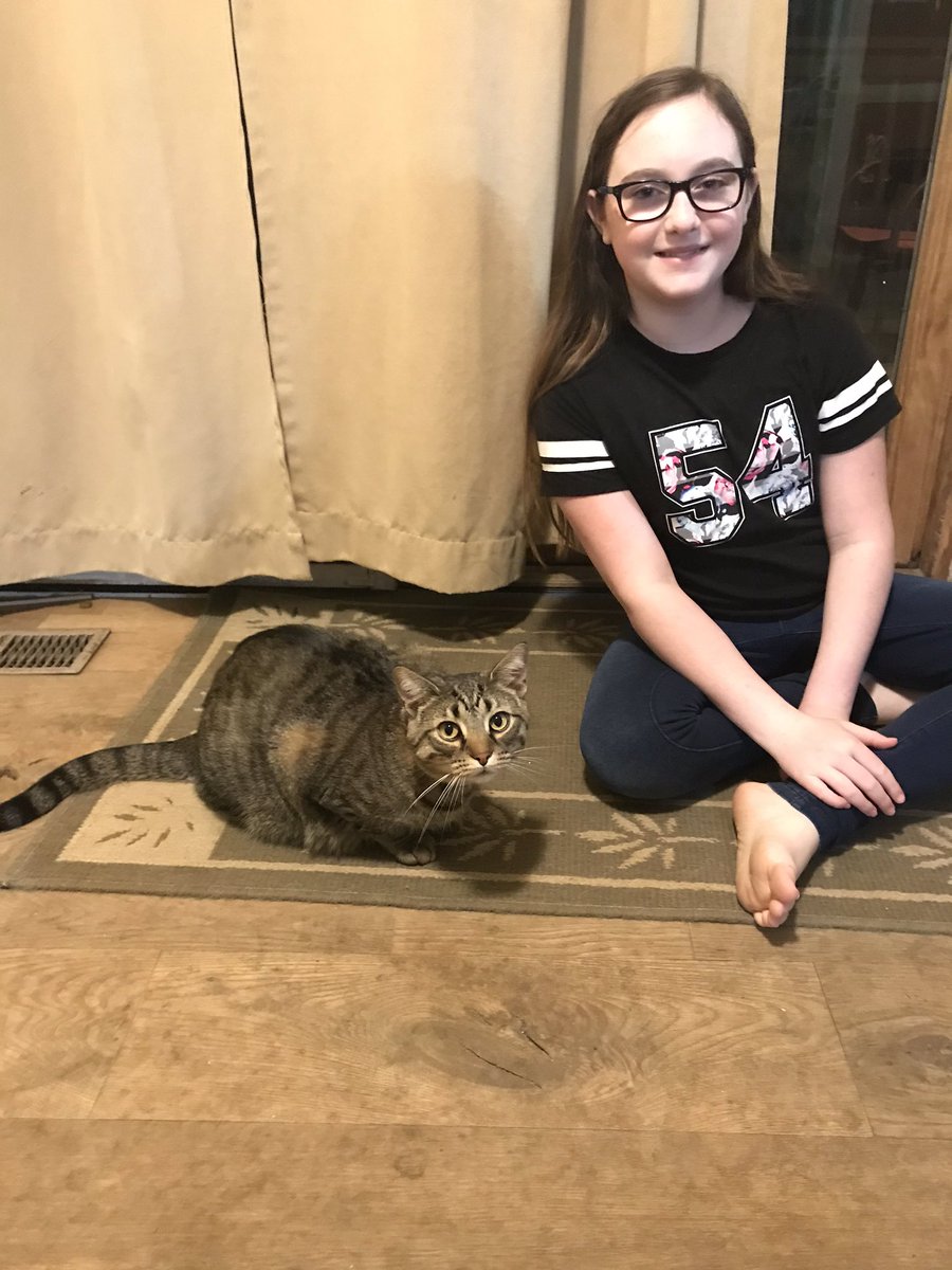 BuckValerie's tweet photo. Molly &amp; Moose @RamseyMS_JCPS #digitalspiritweek https://t.co/ouWMuRartH