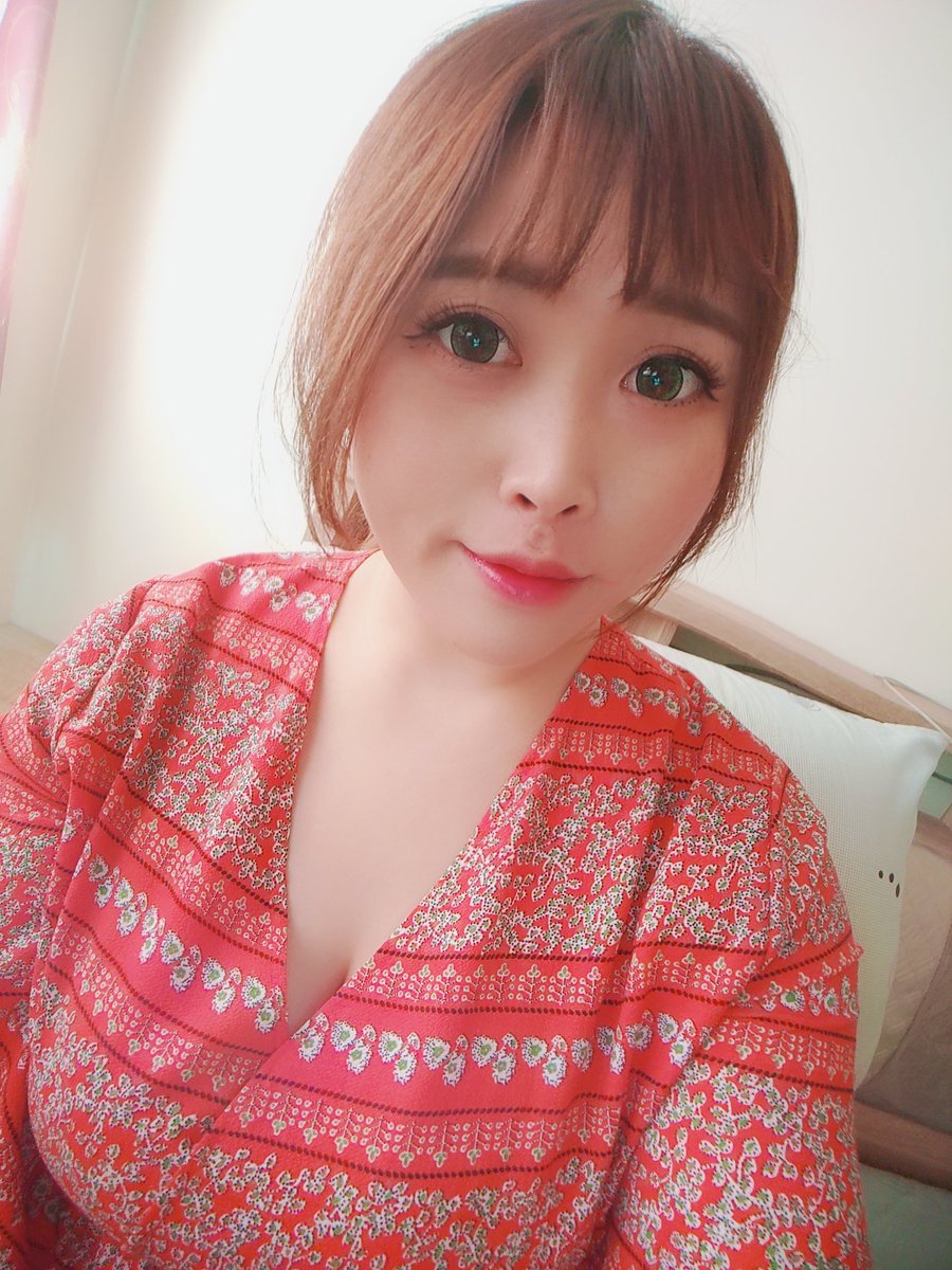狀態：小胖子已上線😆 https://t.co/GOmiNK3Cni