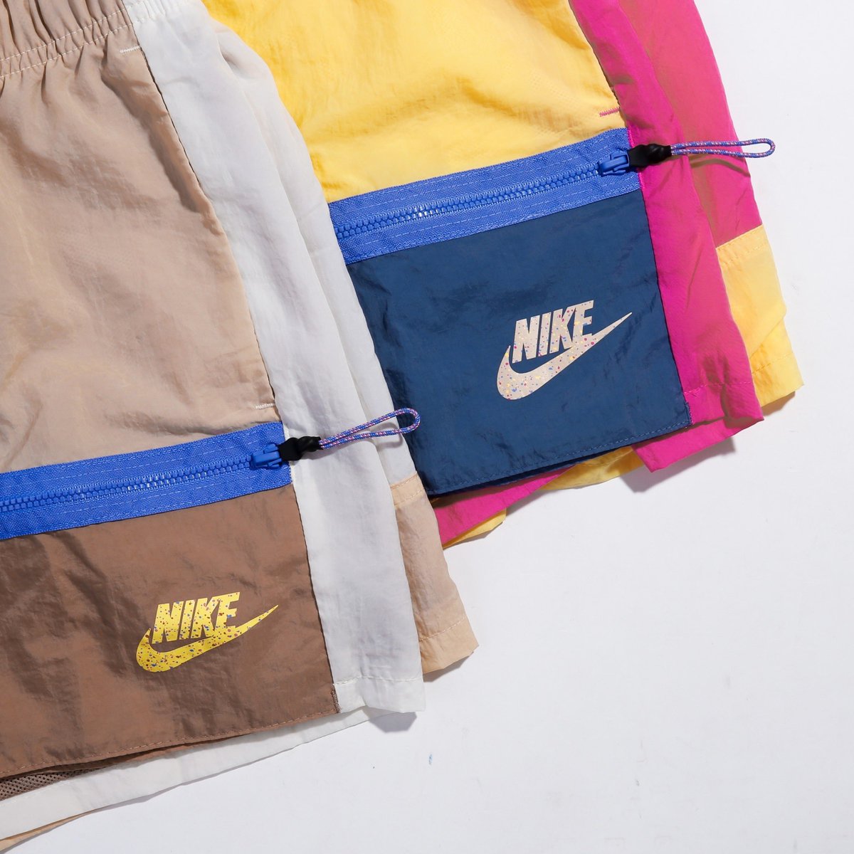 vasrx's tweet photo. กางเกงขาสั้นผู้หญิงของ Nike อันนี้คือน่ารักไม่ไหว ฮือออ สีเอยอะไรเอย น่ารักไปหมด https://t.co/nAJVHy5vQy
