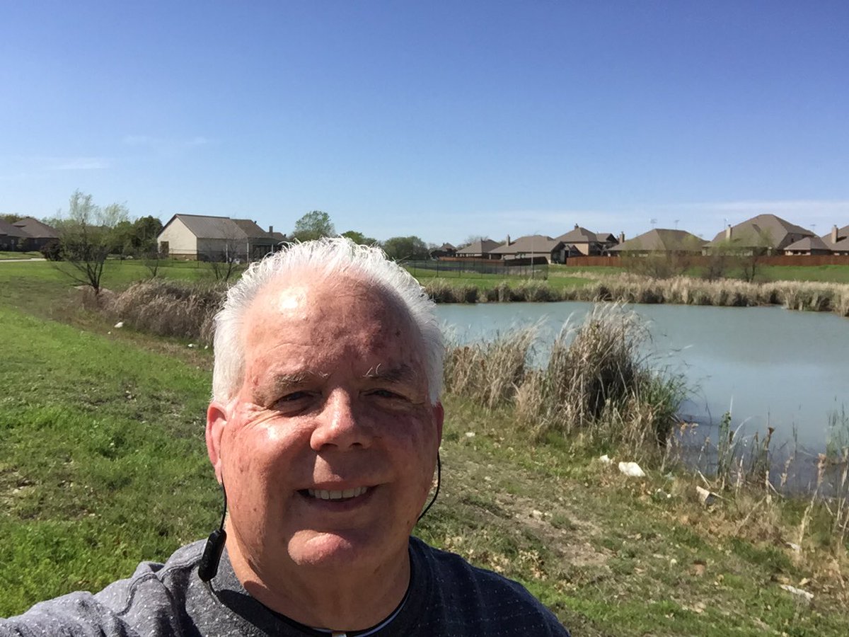 princedavid6th's tweet photo. Walking on Workout Wednesday while enjoying the warm weather. ⁦@wildcats_wms⁩ #waysideproud https://t.co/lKghYzJ5OX