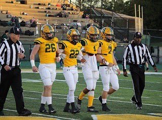 noah_blase's tweet photo. If you are a football person please join the challenge of posting a football photo. Just one picture, no description. Please copy the text in your status, post a picture, and look at some great memories/pictures. https://t.co/qKAuZ1oWnP