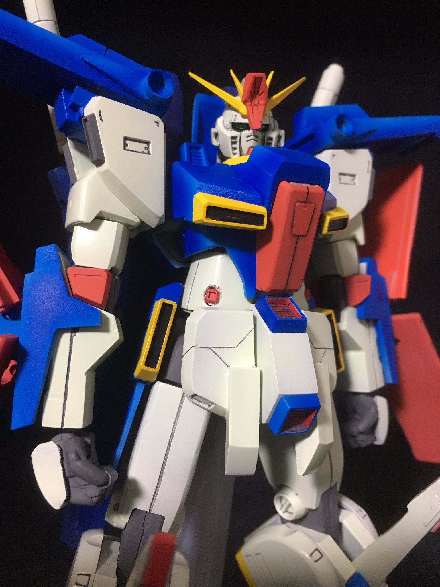 ウヨスケ Gunplove おはようございます Hg 強化型zzガンダム 完成しました 設定画 と同じ様なグリーンホワイトを使用し アニメカラーベースにグラデをかけ 少し立体的になるようにしました 設定画モチーフの俺設定という事で ガンプラの画像を貼る
