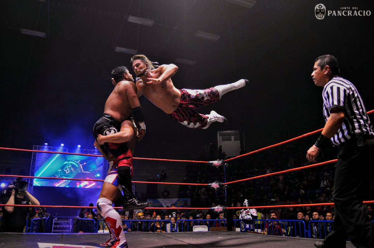 LexisKingWWE's tweet photo. I was nominated by @RealSavageGent to do the #midairchallenge ! I will not nominate anyone else because I win the challenge! Game over π© #flyin https://t.co/JcWocTlgDL