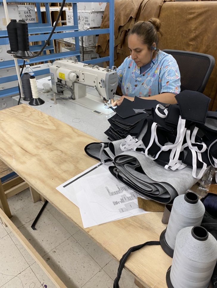 DAnglinFox4's tweet photo. A North Texas sofa manufacturer and retailer, Leather Sofa Company has closed its doors and turned its factory into a mask making operation... to help equip those on the front lines battling COVID-19 #LeatherSofaCo #Lewisville https://t.co/G224qH3s5j