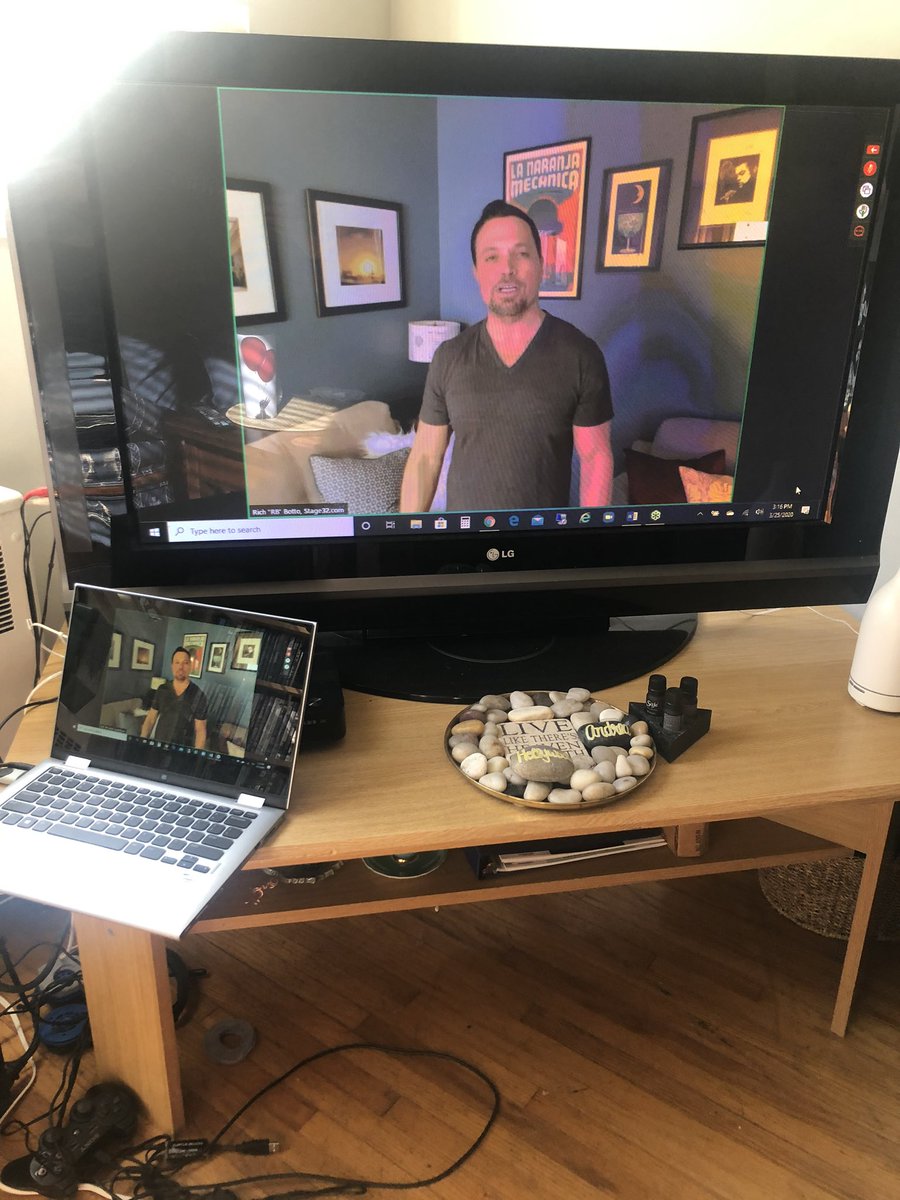 RyanHaneman's tweet image. Another great Q&amp;amp;A with @RBwalksintoabar @Stage32 positivity in this social distancing time. Keeping writers/actors/directors motivated, as well reminded us that this is the time to hone all our skills, to be the best when we get through this. #WeAreInThisTogether #NeverGiveUp