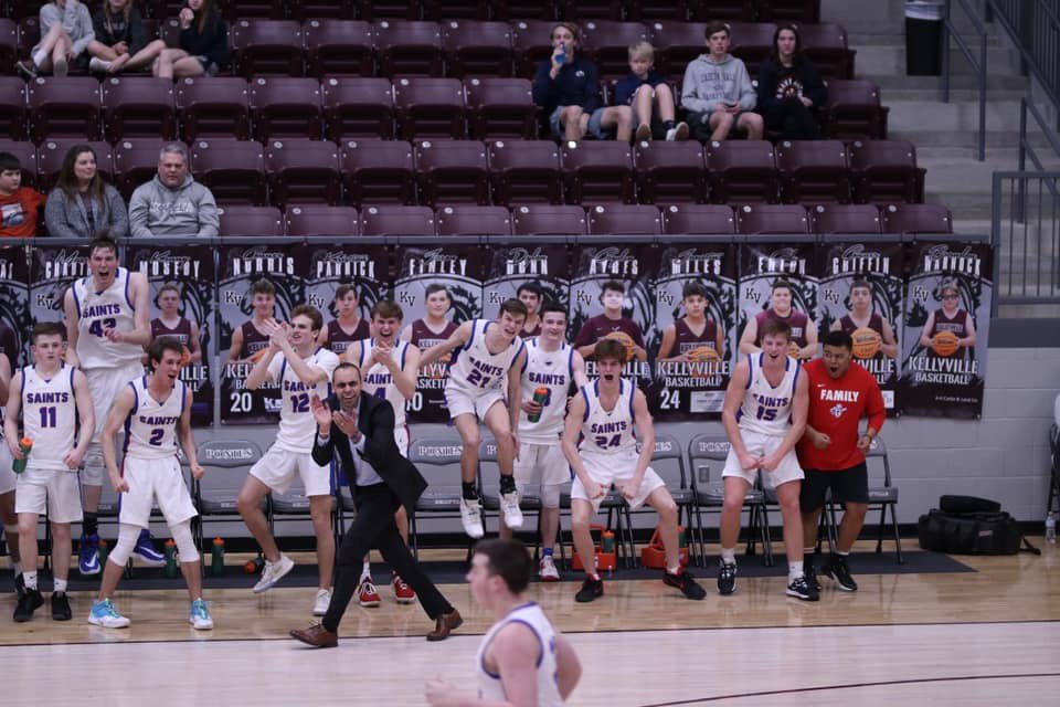 MccullarBraxton's tweet photo. @MeltonMelton23 you’re annoying, but i love you. oh and you clap a lot. thanks for being scrappy and ripping rebounds from me to make coach yell at me. stop fouling btw. oh and enjoy our reaction to your threes. https://t.co/NcTnHpOmGL