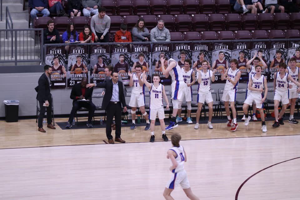 MccullarBraxton's tweet photo. @MeltonMelton23 you’re annoying, but i love you. oh and you clap a lot. thanks for being scrappy and ripping rebounds from me to make coach yell at me. stop fouling btw. oh and enjoy our reaction to your threes. https://t.co/NcTnHpOmGL