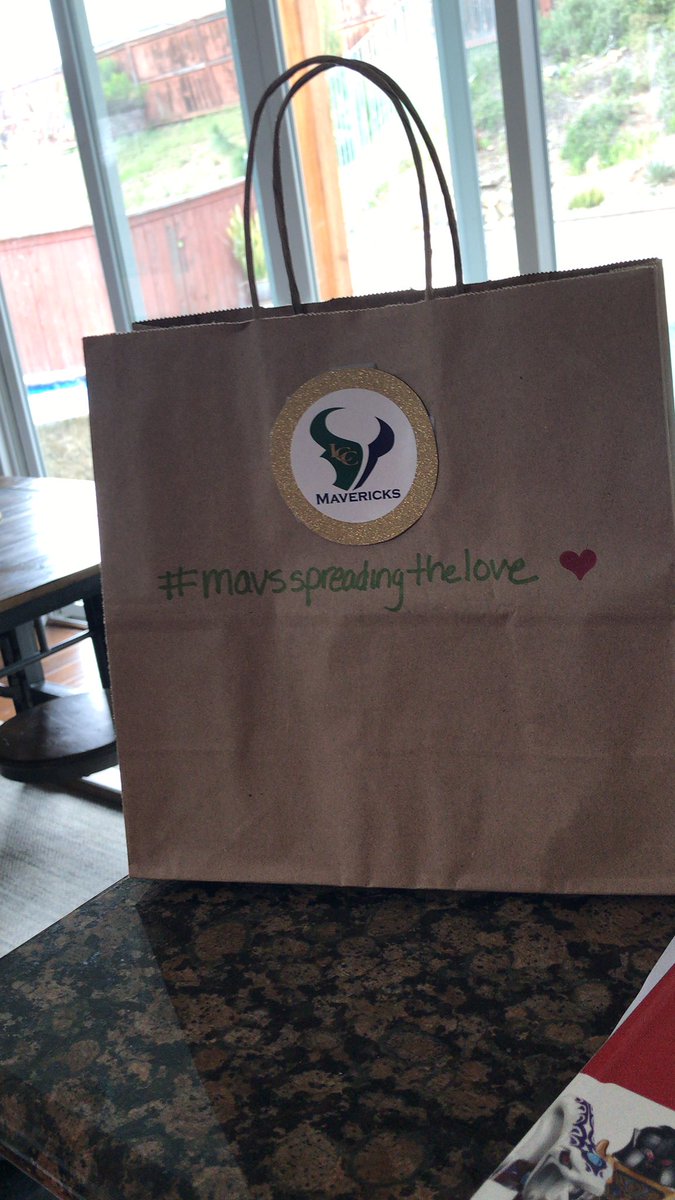 Day made😍😍😍 thank you <a href="/luvcowboys08/">Danielle Martinez</a> !!!! I’ll pay it forward-