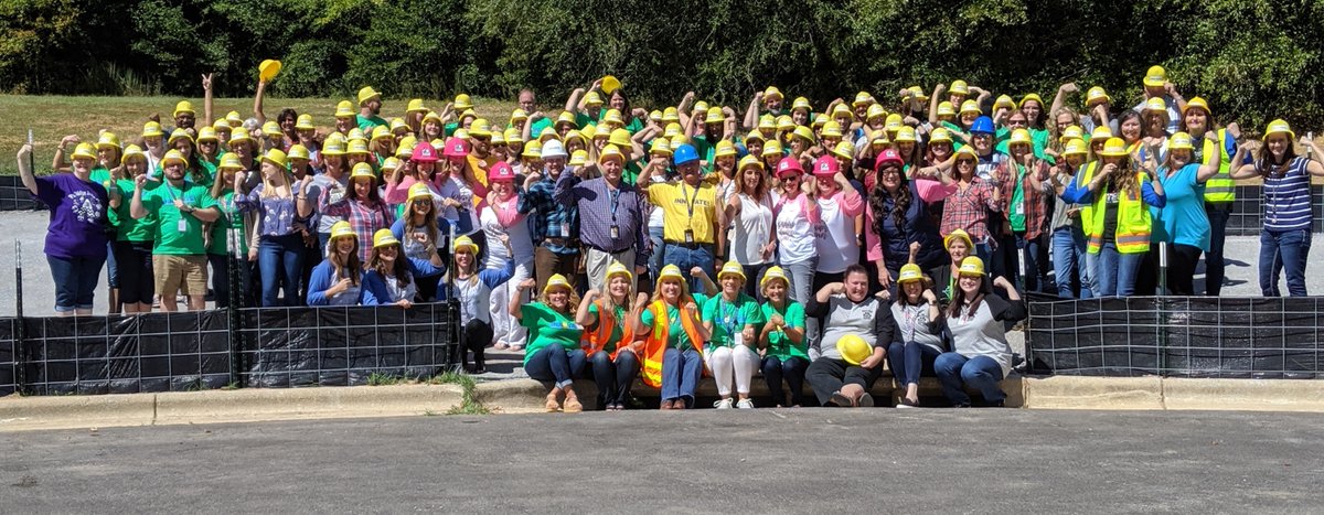 Truly, the best STEAM experiences occur anytime like- minded, passionate educators and students come together to share ideas and expertise. #DESTEMchat