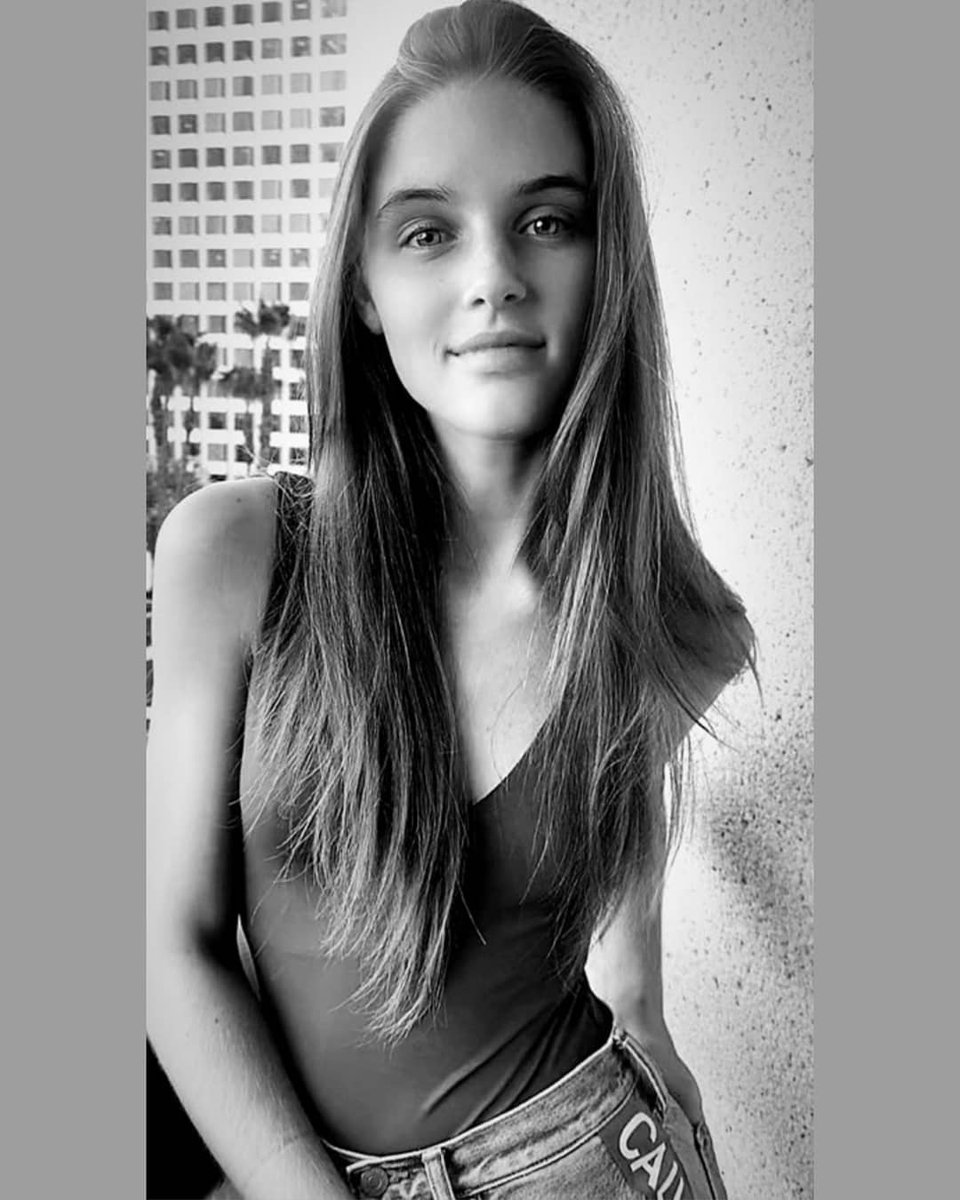armywithpround's tweet photo. @Savannahbardot // Instagram feed
•
•
#SavannahClarke #NowUnited #UnitersBR https://t.co/OCb39Lthmh