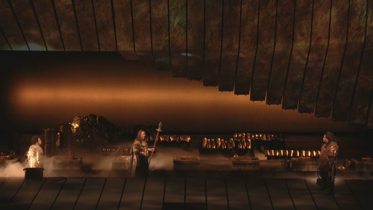 QuentinDelorme's tweet photo. #WagnerWeek du @MetOpera
Découverte de L'Or du Rhin de Robert Lepage (2010) et son incroyable machine. Des images et un chant mémorables... https://t.co/mzEUi4Gjcz