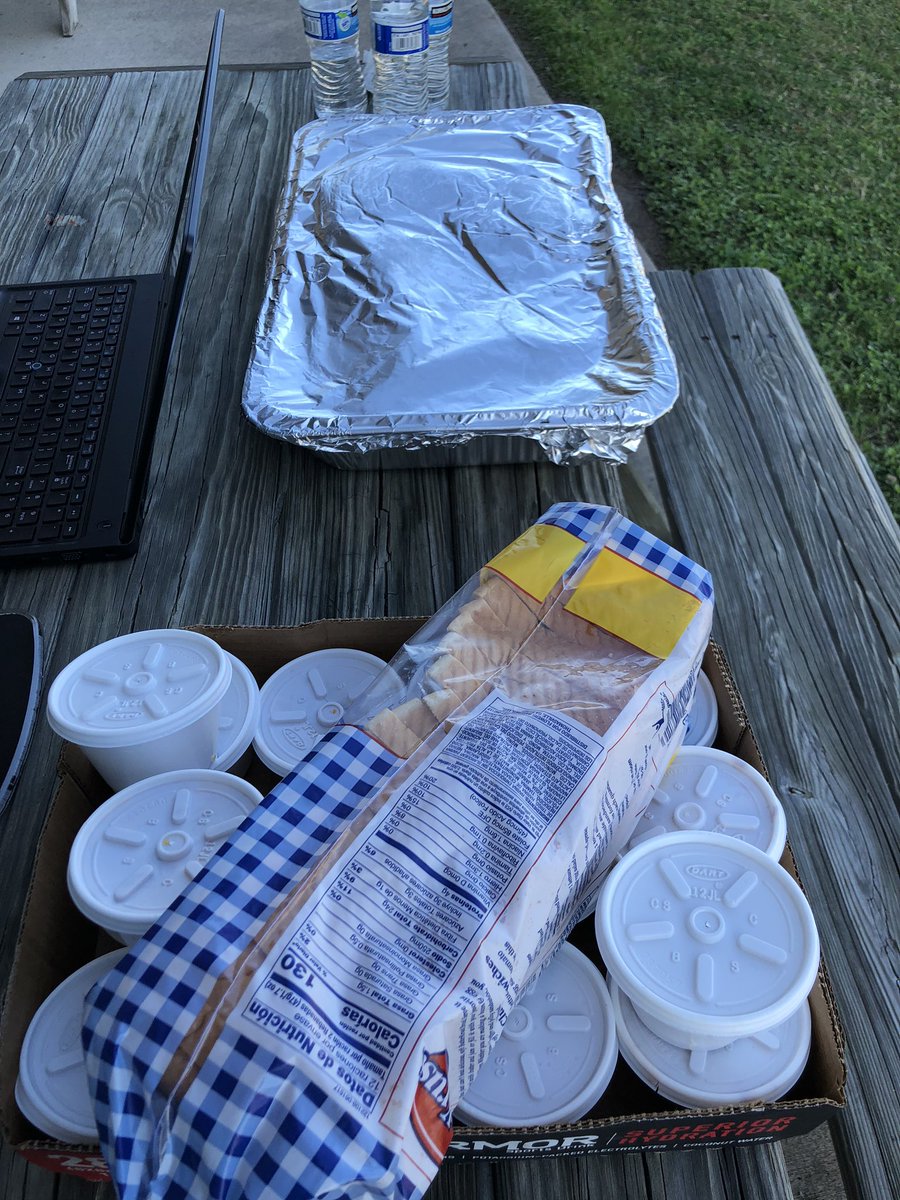 ColtElementary's tweet photo. Thank You Opies for dinner as we work in technology Deployment @ColtElementary #coltriseup #coltlives212 https://t.co/KTnmcxNCno