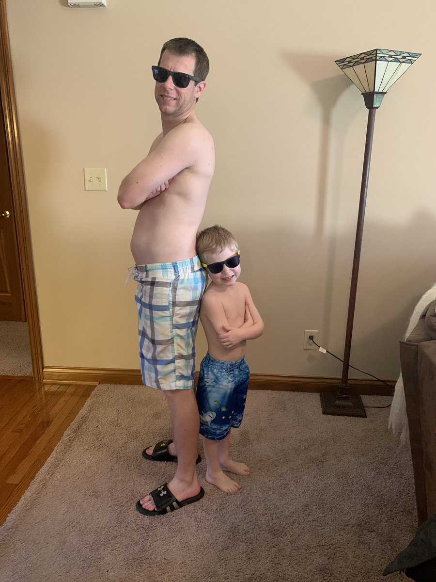 BrettWidner's tweet photo. Family fun night #2, beach night https://t.co/kAaJGCivAE