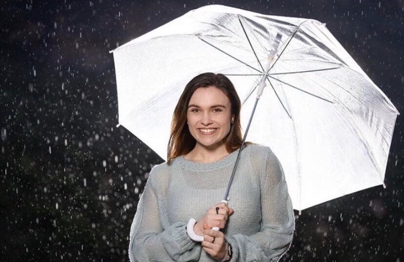EnnisHS2020's tweet photo. #WomanOfTheDay 🌟
This is Audrey Redning! She is in Lionettes, NHS, Student Council, and Interact club! ♡ || “The most important thing is to enjoy your life– to be happy– it's all that matters.” ~ Audrey Hepburn ♡ https://t.co/6zshePuGX5