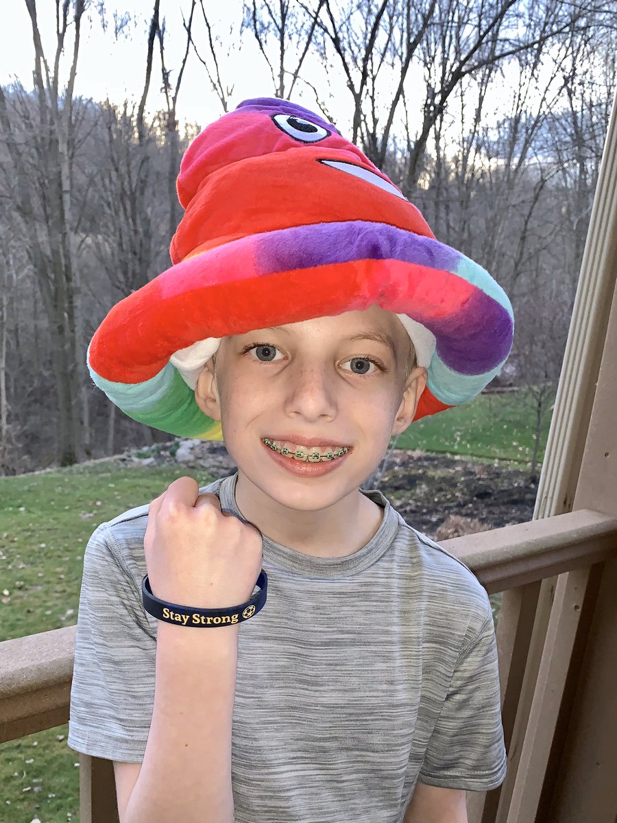 Mombo_87's tweet photo. @Hillcrest_ONeil Spirit week! Hat Day!! Thoughts and prayers to Tristan and his family! #NorwinStrong #NorwinVirtualSpiritWeek #Togetherwecan #uKNIGHTed #TeamTristan https://t.co/NfczKN3smi