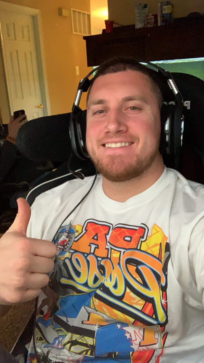 BeerhillGangTV's tweet photo. Brett Michalski is ready to rep tonight! #TeamPAPosse https://t.co/fI0TtHZBqK