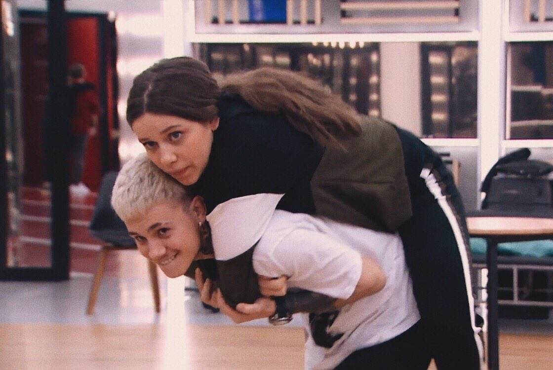 S̲ó̲l̲o̲ ̲q̲u̲e̲d̲a̲r̲á̲ ̲s̲i̲n̲ ̲p̲r̲o̲b̲a̲r̲ ̲u̲n̲ ̲s̲e̲n̲t̲i̲d̲o̲.
E̲l̲ ̲d̲e̲l̲ ̲r̲i̲d̲í̲c̲u̲l̲o̲ ̲p̲o̲r̲ ̲s̲e̲n̲t̲i̲r̲n̲o̲s̲ ̲𝗹𝗶𝗯𝗿𝗲𝘀 𝘆 𝘃𝗶𝘃𝗼𝘀.