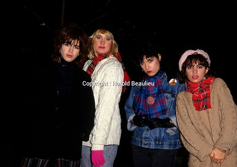 EBanglesfan's tweet photo. What's up in Bangle world . Today I want to post a retro 1980s Bangles image . 
#BANGLES 
#MicSteele @SusannaHoffs 
@VickiBangle 
@DebbiMPeterson 
@EthanSVG 
@Christo40822057 @SergeVeilleux5 
@SteveBanglesFan 
@OBangles @bangles_fan @ArlethVitEspi https://t.co/To6OLIKnsy