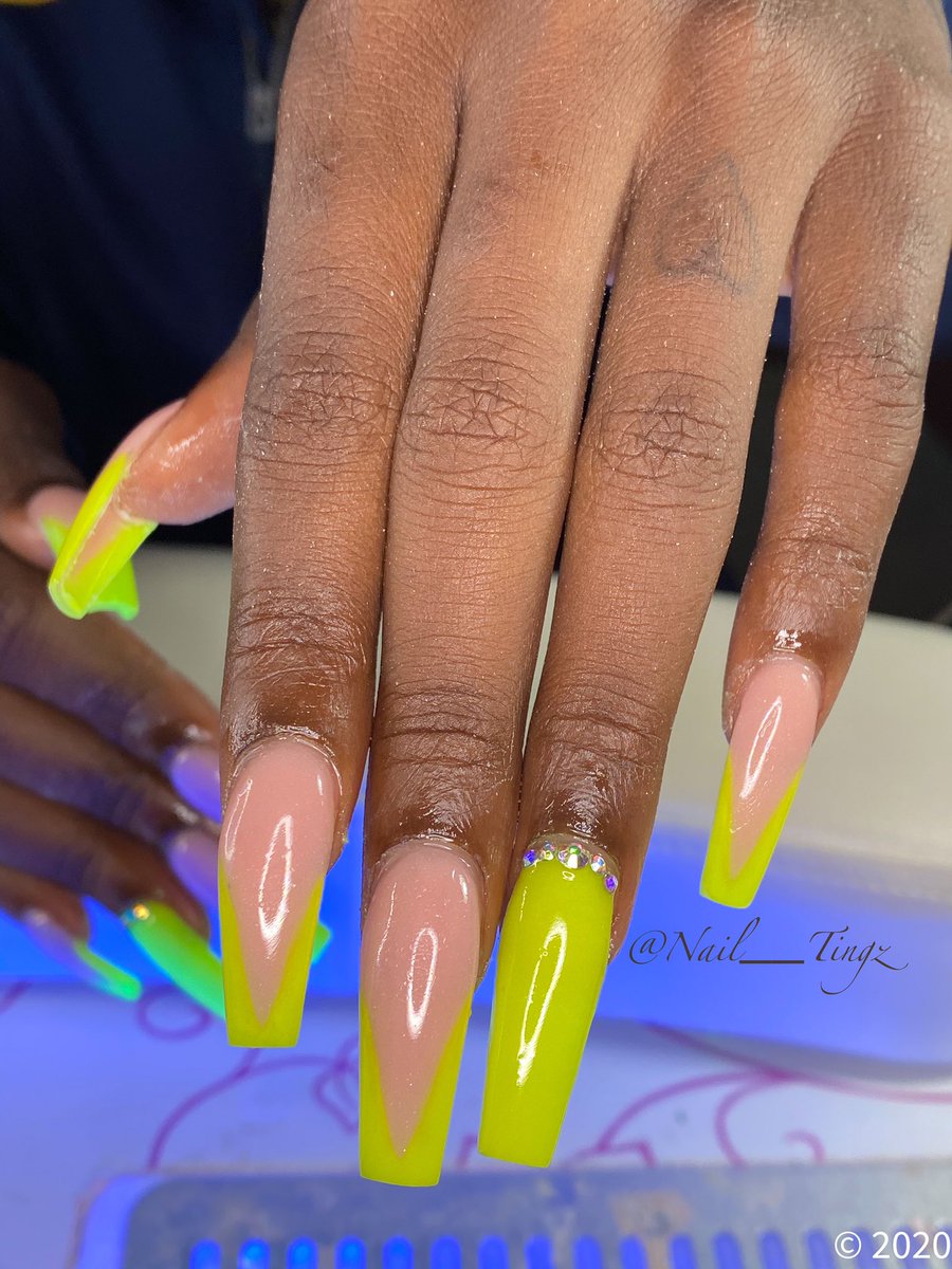 Robyndabank99's tweet photo. This transformation๐คฏ
Ig : https://t.co/PZ2mMarZGg #florida #floridanailtech https://t.co/2YS120Puxy