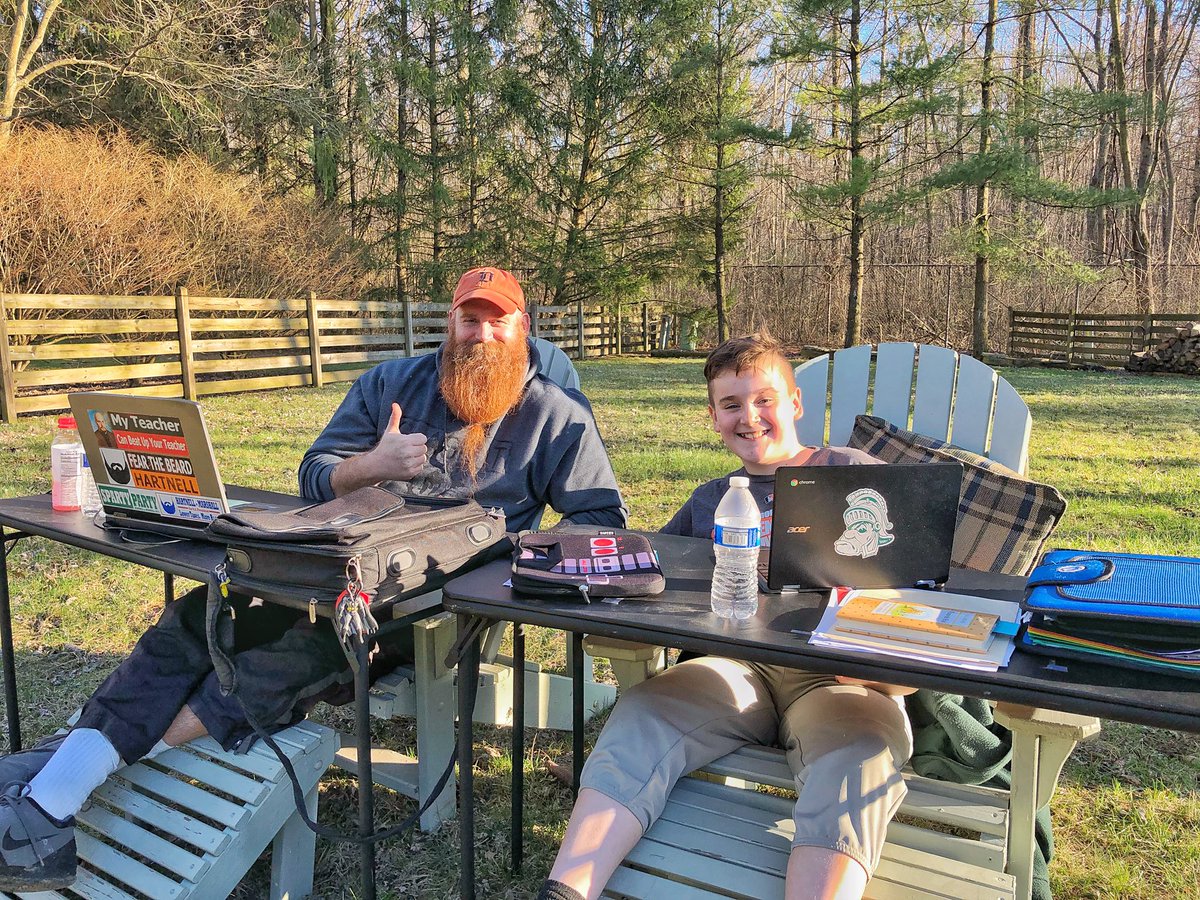 PresidentBeard's tweet photo. I’ve never had a window in my classroom. That changed today...
@WNHS_Warriors @McVayWCS @WCSOH #WeAreWarriors #HartnellUniversity #HartnellHistory #RollTheSleeves #WCSWhereUBelong https://t.co/p6VJBgiBzk