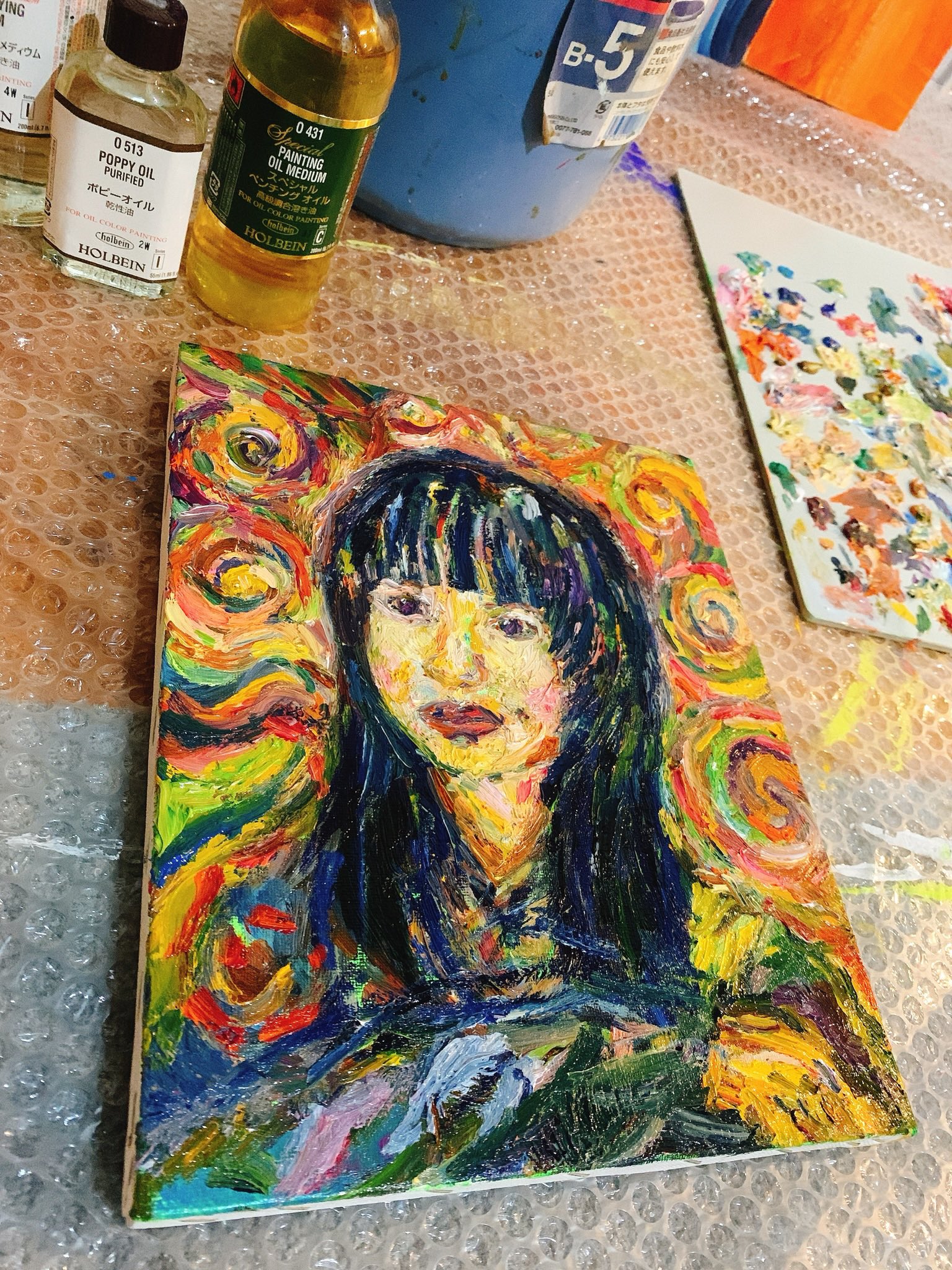 Kuniyoshi Fumihiro 制作日記 肖像画のサンプル制作始めました F3号 273 2mm キャンバス 油絵具 ヨリドコ大正メイキン 大正メイキン 人物画 肖像画 人物 人 油絵 油彩 油画 油彩画 絵画 キャンバス うねうね 背景 國吉文浩