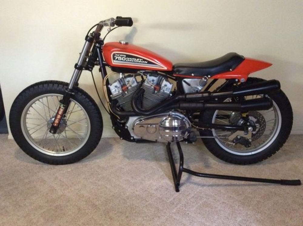 HDForums's tweet image. This #Harley #XR750 has only been started three times over the course of its life. It's been on display for the last 35 years, but now it's for sale... bit.ly/2WJH5P9