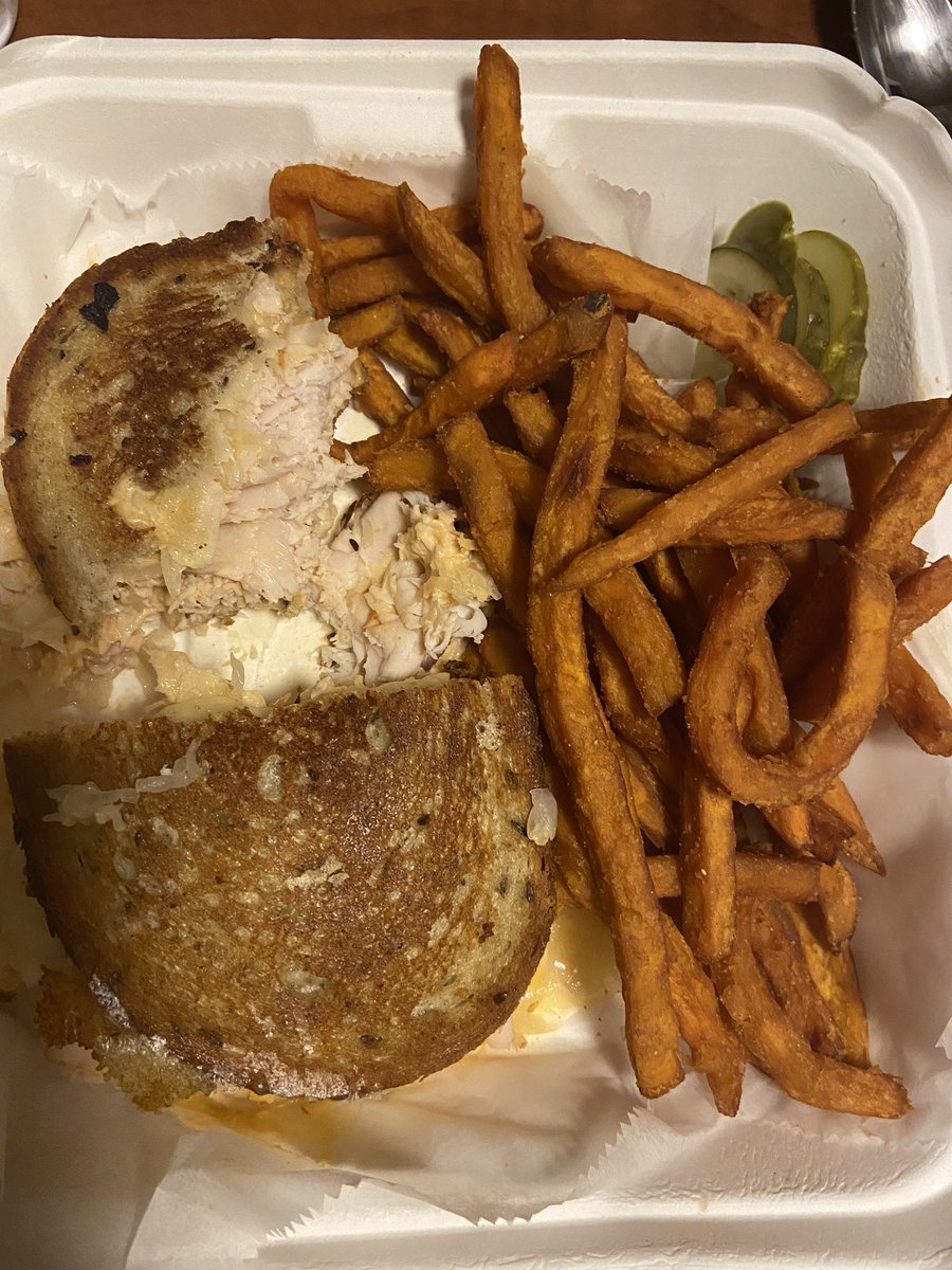JoelleBird's tweet photo. Supporting local businesses #PatsPub #vliet https://t.co/RB6L7SNaVm