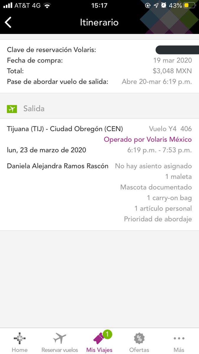 El día lunes, al abordar mi avión, estaba documentando mi maleta para finalmente documentar a mi mascota, que como muchos ya saben siempre esta conmigo. Llegue con los papeles correspondientes, certificado médico con la cédula y la cartilla de vacunación completa. Anexo pase