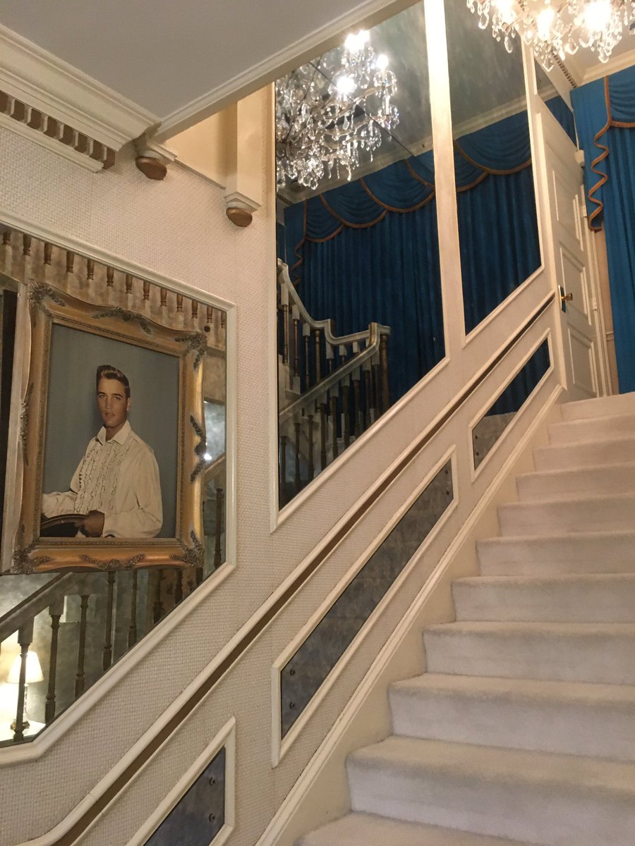 ... we resume this  #TwitterTour of  #Elvis’s home  #Graceland with a look around downstairs... Next up...on to the dining room.