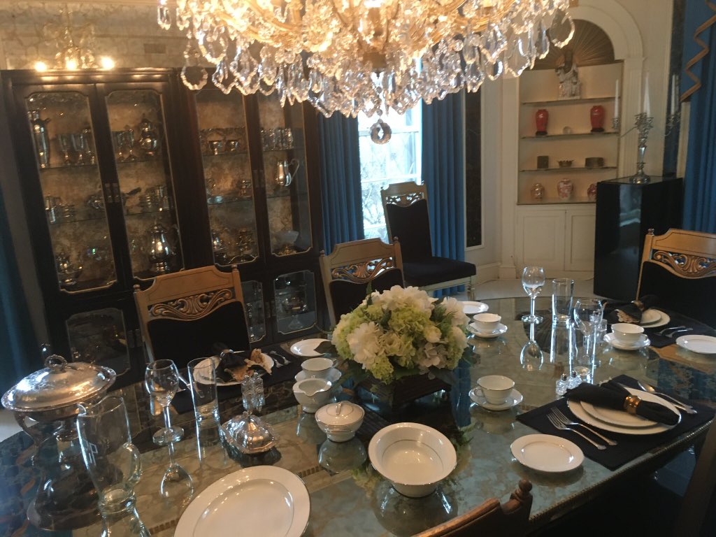  #ElvisAteHereThe dining room & kitchen at  #ElvisPresley’s Tennessee home,  #Graceland.  #Elvis