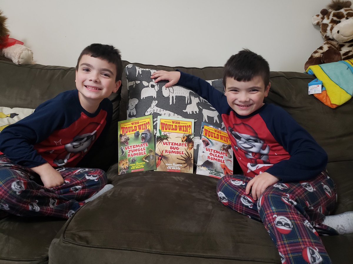 These cuties are excited about reading their new books.  Happy reading Joseph and Vincent!  #WeAreBethpage ⁦<a href="/BethpageUFSD/">BethpageUFSD</a>⁩ @KramerLaneElementary