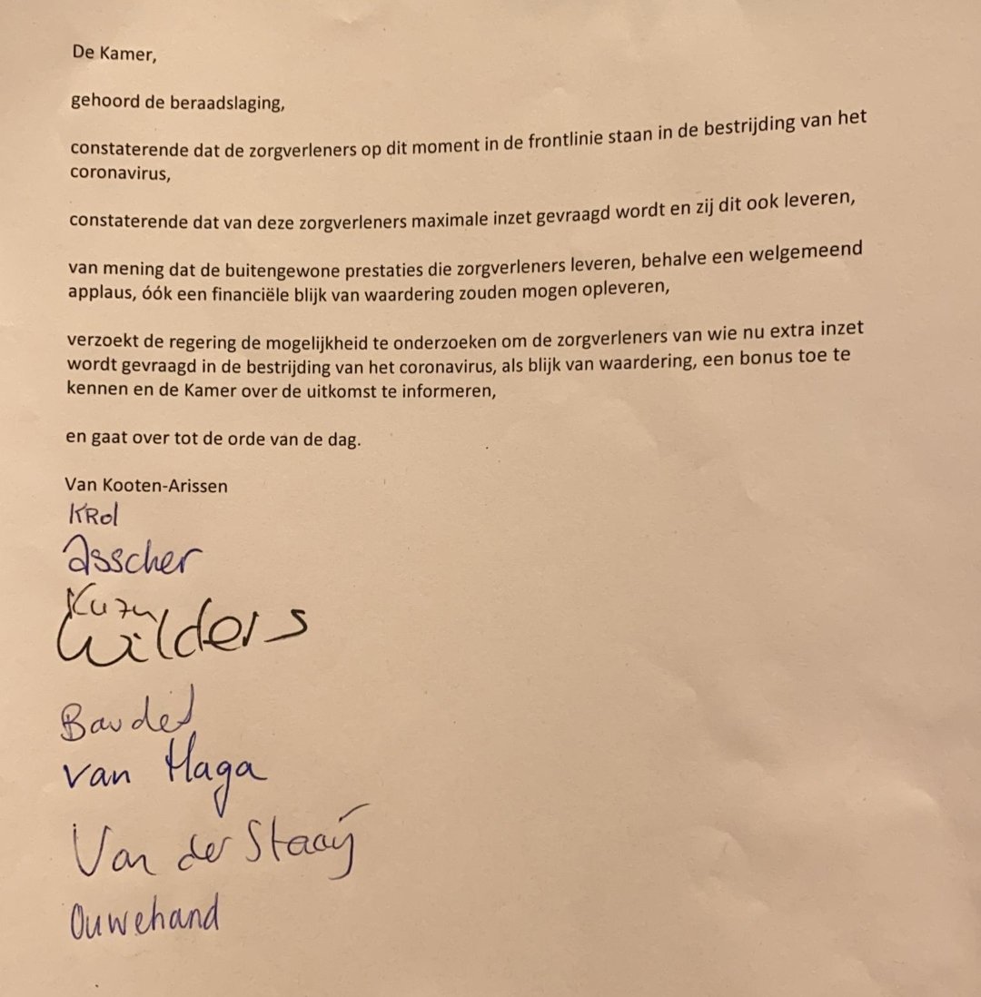 PeterNieuwsuur's tweet image. Groot deel van de oppositie ondertekent een motie van Kamerlid @FemkeMerel van Kooten om te onderzoeken of alle corona-zorgverleners een bonus kunnen krijgen. #coronadebat