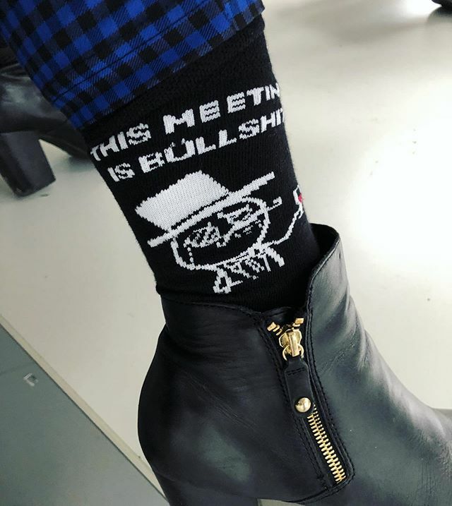 _Corner_Office's tweet photo. While working from home, have you noticed that many meetings could have been an email? Well, to remind you of that when you go back to work, here are some sassy socks for you! 
Only 12,50€ 
Get yours now!
.
.
.
#sassysocks 
#thismeetingisbullshit
 #m… https://t.co/eQGZ6kcUqh https://t.co/YmV0RSnKO2