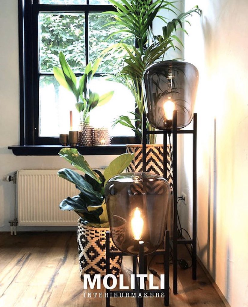 MOLITLI's tweet photo. Cocoonen in je huis.Heerlijk!Wij helpen je graag met tips&amp;trics met bijvoorbeeld een online facetime advies.Benieuwd hoe? Geef ons je email in een dm en we sturen je de informatie toe.Take care lieve mensen!#StayAtHome #interieuradvies #facetime #stylingtips #molitli #blijfthuis https://t.co/2sX02gvtkI