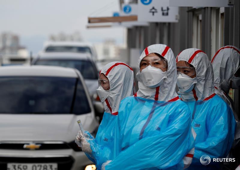 The first coronavirus case in the U.S. and South Korea was detected on the same day. By late January, Seoul had medical companies starting to work on a diagnostic test — one was approved a week later. Today, the U.S. isn’t even close to meeting test demand reut.rs/3daq8mF