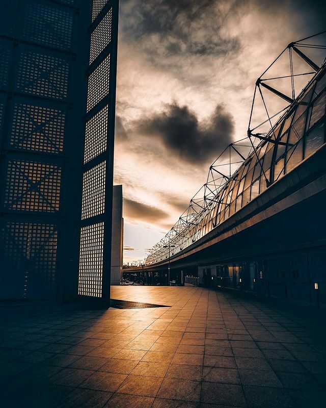 Empty Berlin ..... wish a nice evening ...#canondeutschland #berlin#cityphotography #berlino ift.tt/2U2V9kV
