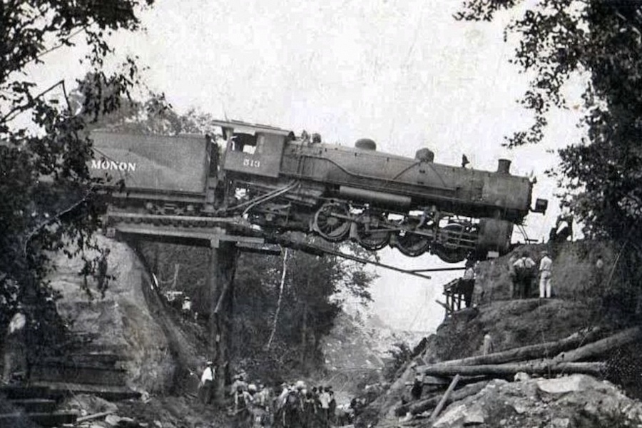 Spunkauthor's tweet image. Boomer Opinion: This is the Great American Train Wreck dlvr.it/RS7nR9