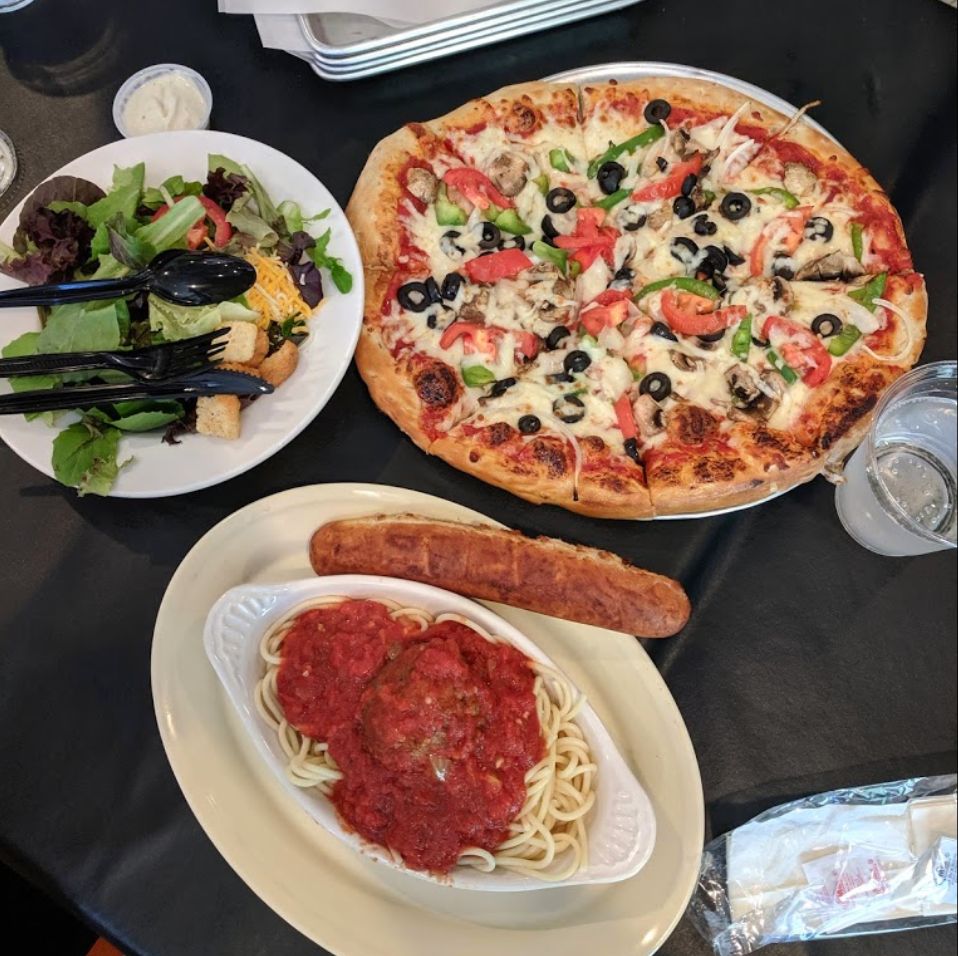 Pizzaritas's tweet photo. Near, far, wherever you are, you can still enjoy Pizzarita's! We're practicing diligent social distancing here in the dining room, and are happy to offer takeout and delivery. Give us a call to order to-go, or place an order via GrubHub or UberEats! 📞 (210) 293-7482 https://t.co/8jOk3qEJFe