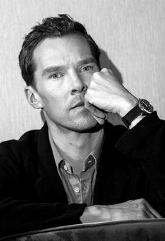 BecksUndies's tweet photo. #PortraitBatch @CumberbatchSpam https://t.co/NNPtxujR1h