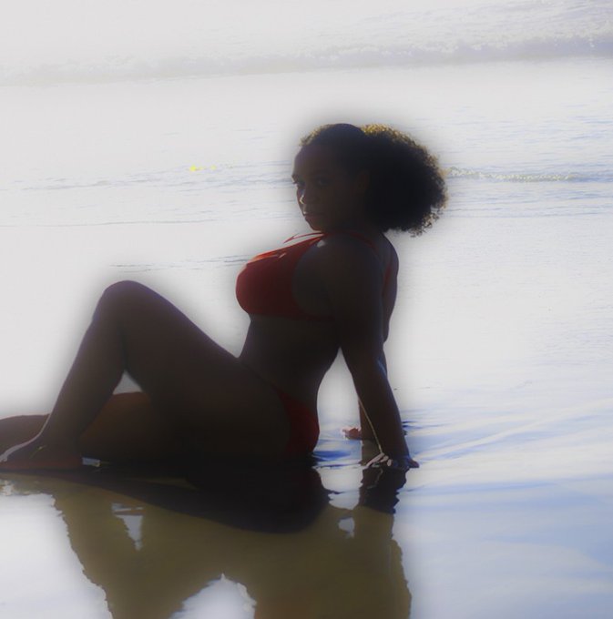 Times are crazy 😷🧻😵 If you need a breast friend, I'm here 😏  Phone, Text, Photos, Videos, etc...let's<a href="/tag/entertainer"class="tags"><span>#entertainer</span></a><a href="/tag/humpdayhappiness"class="tags"><span>#humpdayhappiness</span></a><a href="/tag/coronavirus"class="tags"><span>#coronavirus</span></a>