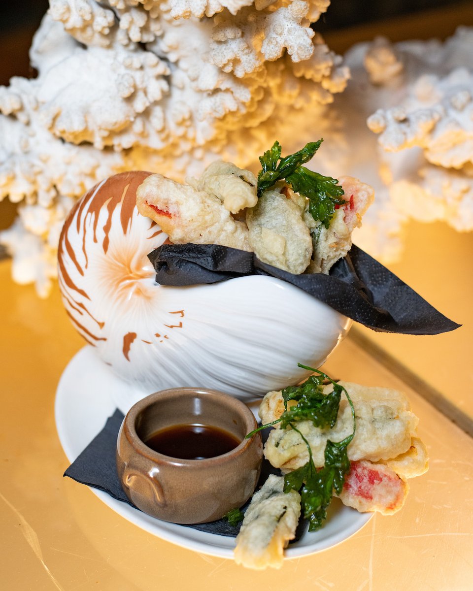 Crispy veg tempura 😋 a perfect snack with any cocktail, just ask for our food menu!