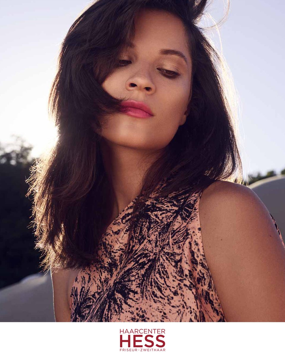 HaarcenterHess's tweet photo. In unserem Salon zeigen wir euch, wie ihr den Look "Pink Salmon" mit den neuen Produkten der La Biosthétique Make-up Collection spring-summer 2020 kreieren könnt. Wir freuen uns auf euren Besuch! ☺️
#makeup #trendmakeup #pinksalmon #unsersalon #salonhaarcenterhess #haarcenterhess https://t.co/tDRi0tddNm