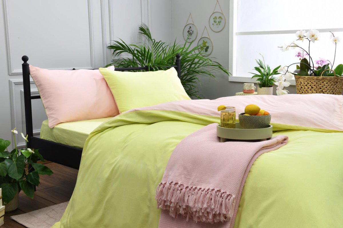 mecbur evde kalacaz, nevresime sarılacaz. bu tiviti rt edip <a href="/englishhometr/">English Home</a> hesabını takip eden bir kişiye nevresim hediye