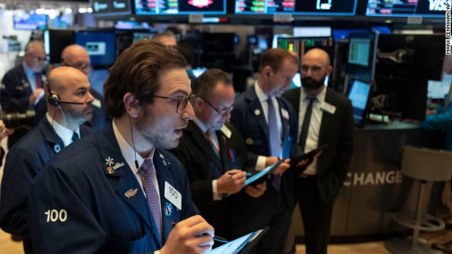 cnnbrk's tweet photo. The Dow erases all its gains since President Trump took office https://t.co/4MISSQfPWV https://t.co/exrhfN3NQ5